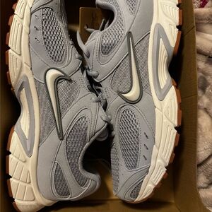 Nike Light Gray Athletic Shoes